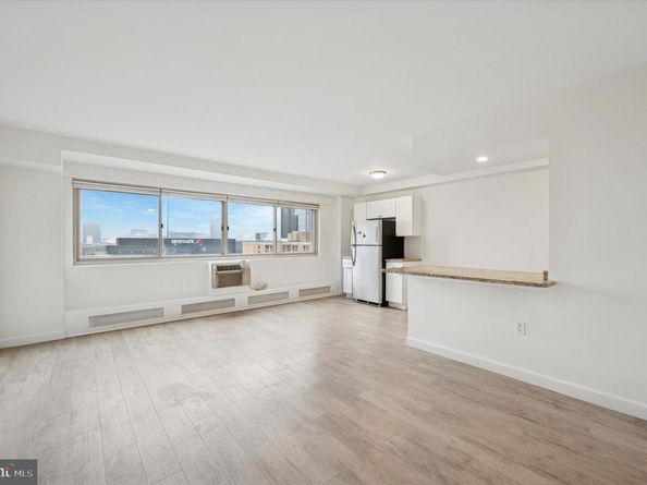 2101-17 Chestnut Street 1815, Philadelphia PA 19103