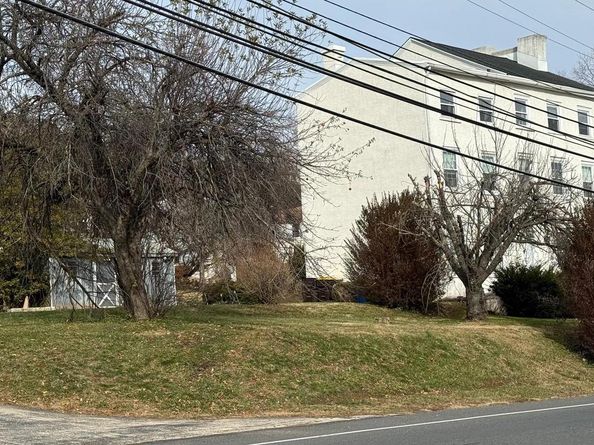 281 E Matsonford Road, Conshohocken PA 19428