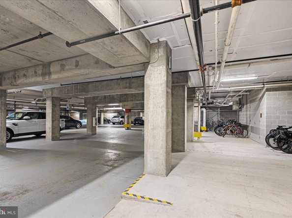 625 Slaters Lane G4, Alexandria VA 22314