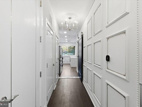 625 Slaters Lane G4, Alexandria VA 22314