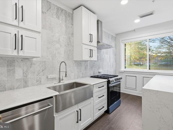 625 Slaters Lane G4, Alexandria VA 22314