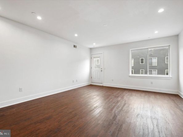 1219 N 5TH Street 2, Philadelphia PA 19122