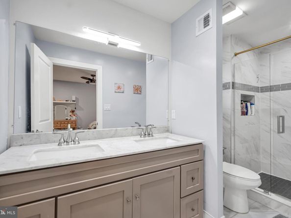 370 Selma Street, Philadelphia PA 19116