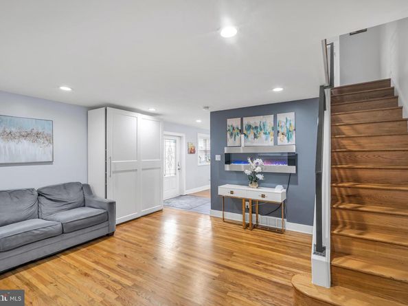 370 Selma Street, Philadelphia PA 19116