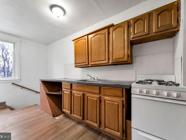 6997 Guilford Road, Upper Darby PA 19082