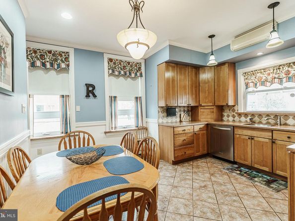 1601 S 2nd Street, Philadelphia PA 19148