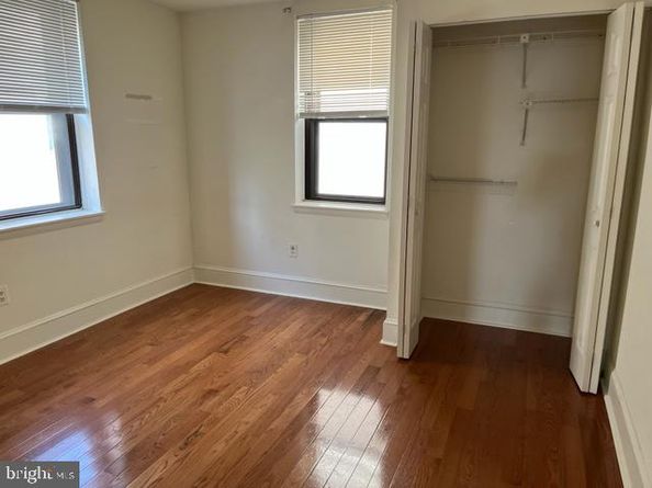 225 Green Street, Philadelphia PA 19123