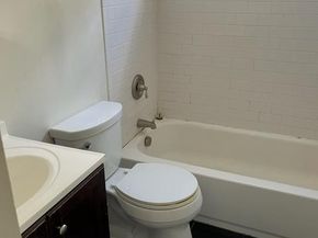 225 Green Street, Philadelphia PA 19123