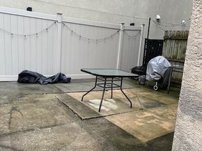 225 Green Street, Philadelphia PA 19123