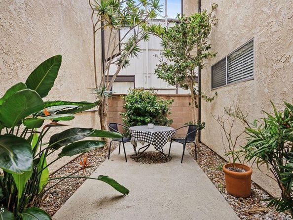 60 Bennett Avenue, Long Beach CA 90803