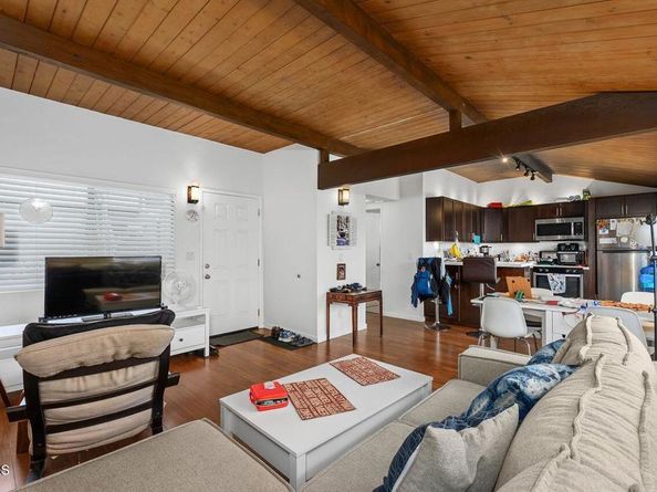 60 Bennett Avenue, Long Beach CA 90803