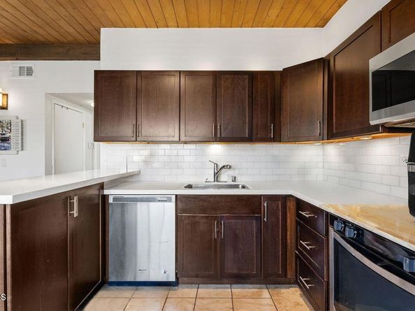 60 Bennett Avenue, Long Beach CA 90803