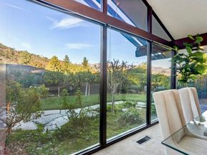 1345 Carnarvon Drive, Pasadena CA 91103