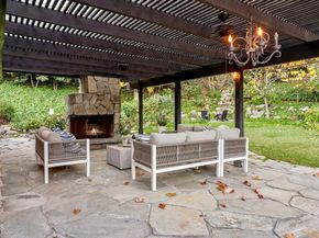 1345 Carnarvon Drive, Pasadena CA 91103