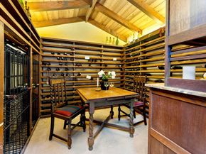 1345 Carnarvon Drive, Pasadena CA 91103