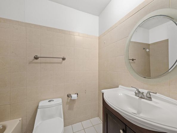 497 S El Molino Avenue 102, Pasadena CA 91101