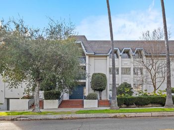 497 S El Molino Avenue