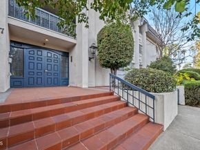 497 S El Molino Avenue 102, Pasadena CA 91101