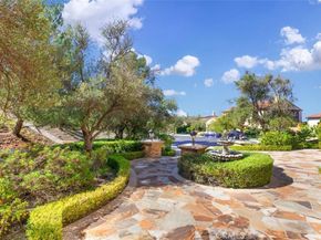 21 Ridgeview, Irvine CA 92603