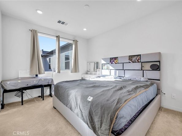 3720 Allston paseo S 8, Ontario CA 91761