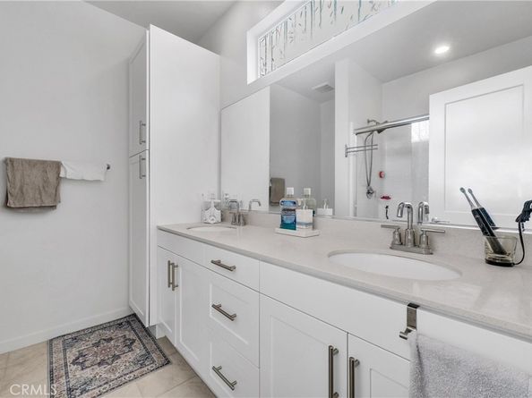 3720 Allston paseo S 8, Ontario CA 91761