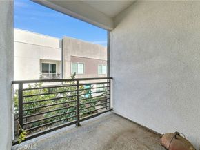 3720 Allston paseo S 8, Ontario CA 91761