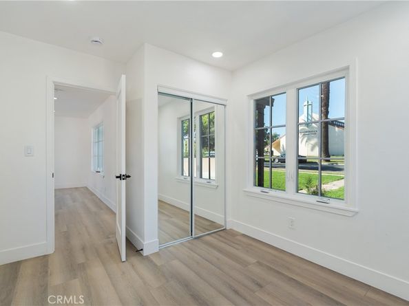 526 E G, Ontario CA 91764