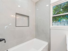526 E G, Ontario CA 91764