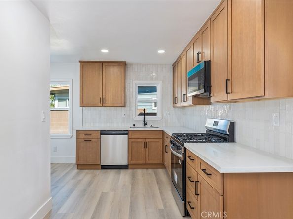 526 E G, Ontario CA 91764
