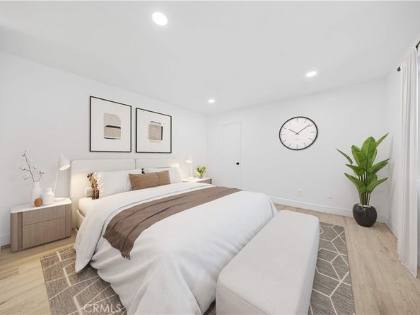 1001 W Macarthur 2, Santa Ana CA 92707