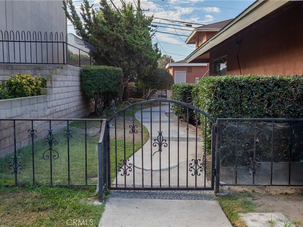 1810 W Greenleaf Avenue, Anaheim CA 92801