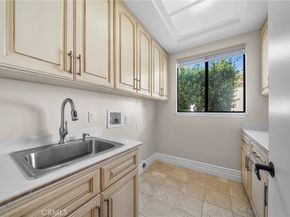2487 Cliff Road, Upland CA 91784
