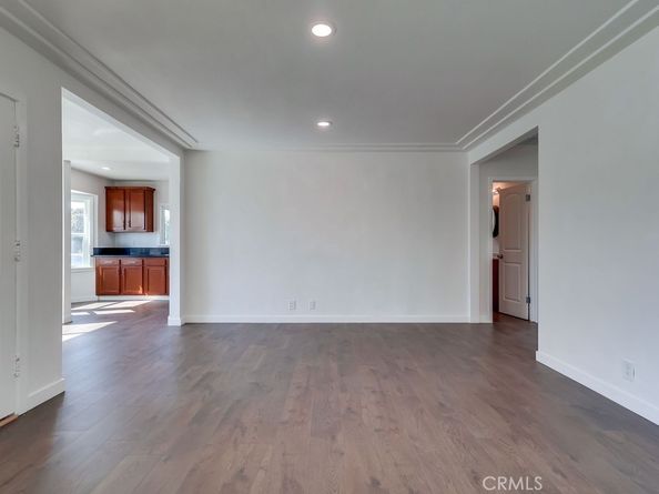 521 W 98th, Los Angeles CA 90044