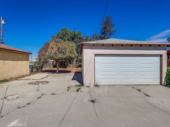 521 W 98th, Los Angeles CA 90044