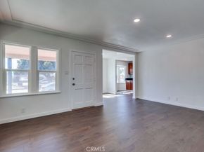521 W 98th, Los Angeles CA 90044