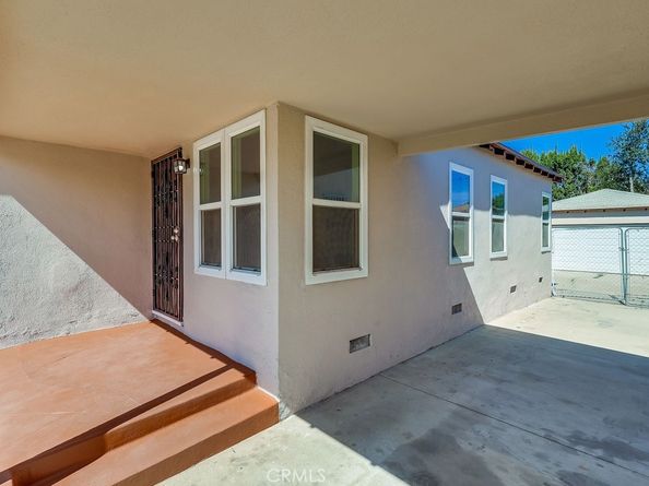 521 W 98th, Los Angeles CA 90044