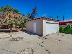 521 W 98th, Los Angeles CA 90044