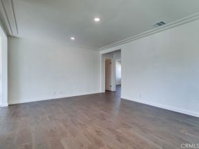 521 W 98th, Los Angeles CA 90044
