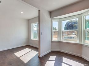 521 W 98th, Los Angeles CA 90044