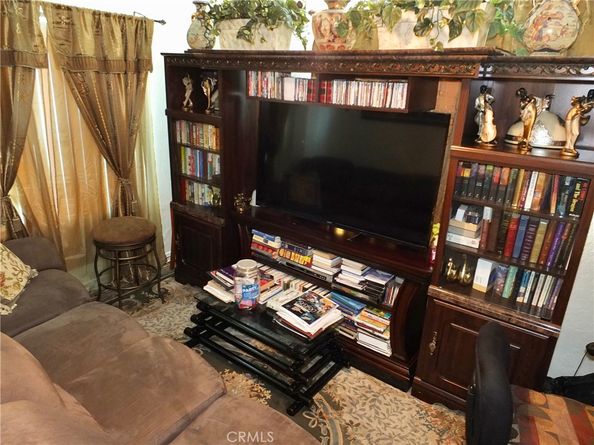 8912 Mettler, Los Angeles CA 90003