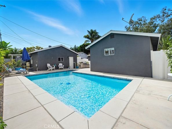 2236 Albury Avenue, Long Beach CA 90815