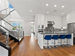 200 Newton, Lake Forest CA 92630