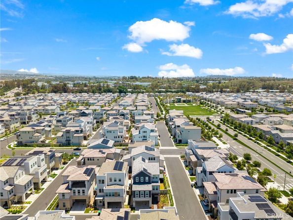 200 Newton, Lake Forest CA 92630