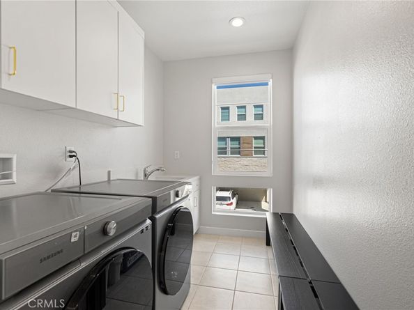 200 Newton, Lake Forest CA 92630