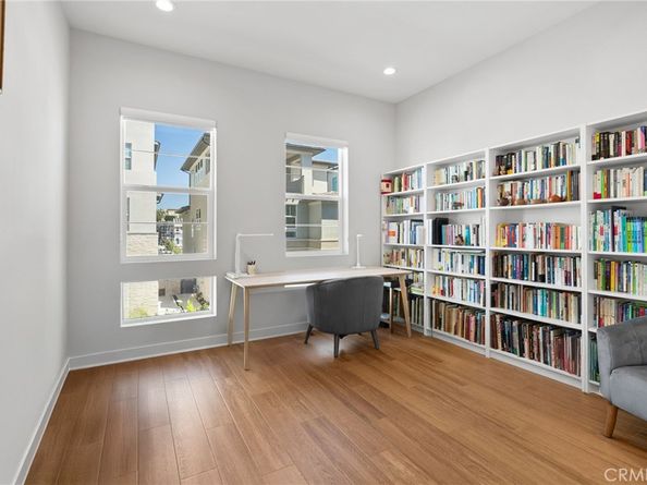 200 Newton, Lake Forest CA 92630