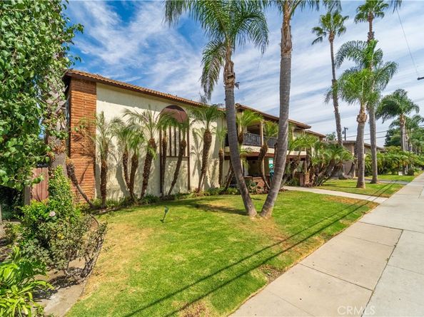 2221 E Lenita Lane, Santa Ana CA 92705