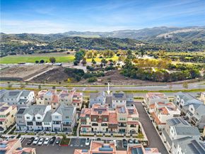 40 Mountaineer Drive, Rancho Mission Viejo CA 92694