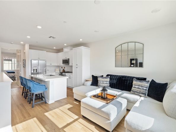 40 Mountaineer Drive, Rancho Mission Viejo CA 92694