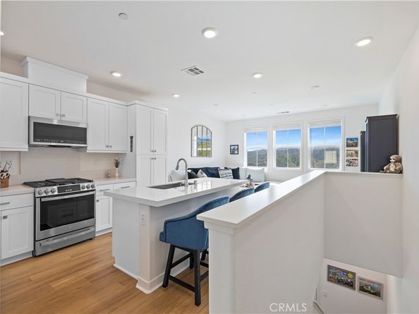 40 Mountaineer Drive, Rancho Mission Viejo CA 92694