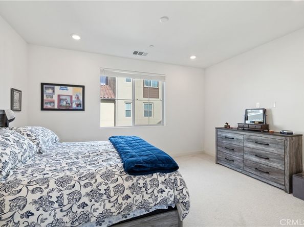 40 Mountaineer Drive, Rancho Mission Viejo CA 92694